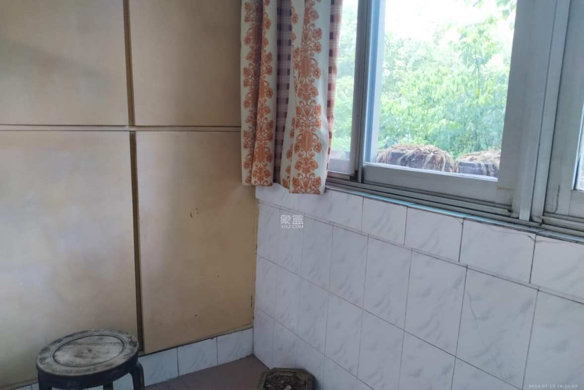 袁家岭省煤炭厅宿舍（芙蓉区省煤炭局小区）  3室2厅1卫    2500.0元/月室内图