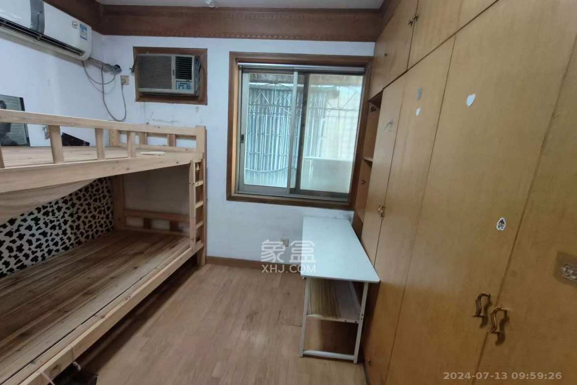 南天花园  3室2厅2卫   2300.00元/月室内图