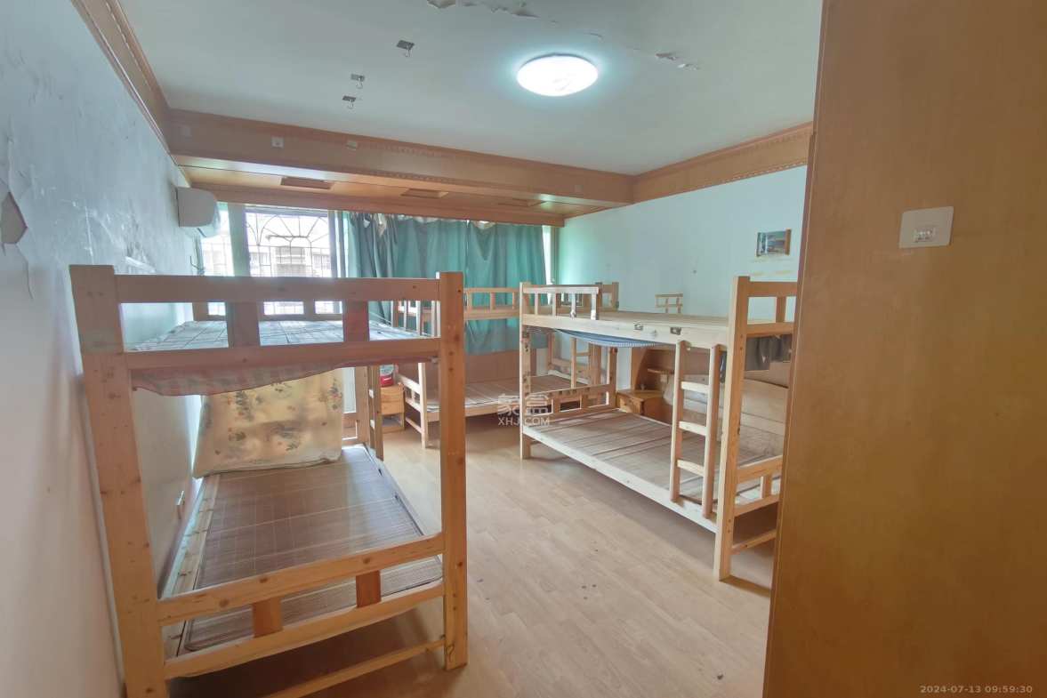 南天花园  3室2厅2卫   2300.00元/月室内图