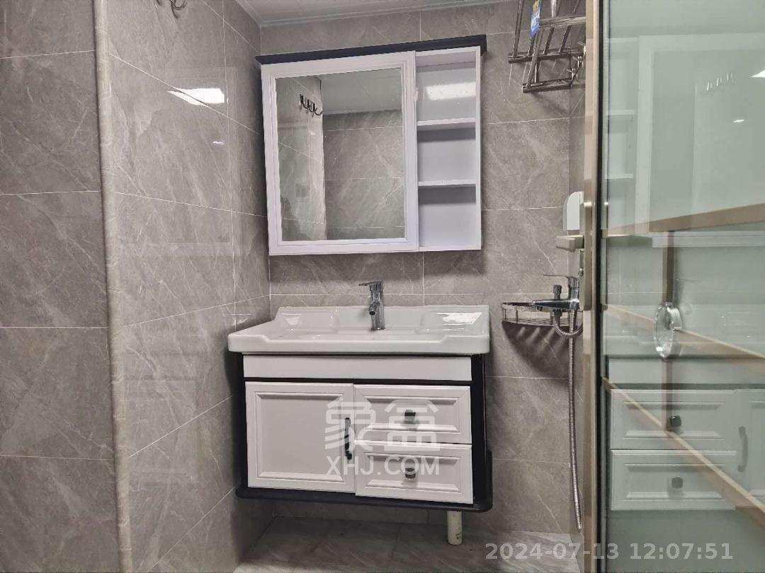 裕天国际商汇中心  1室1厅1卫    1900.0元/月 裕天国际商汇中心  1室1厅1卫    1900.0元/月室内图