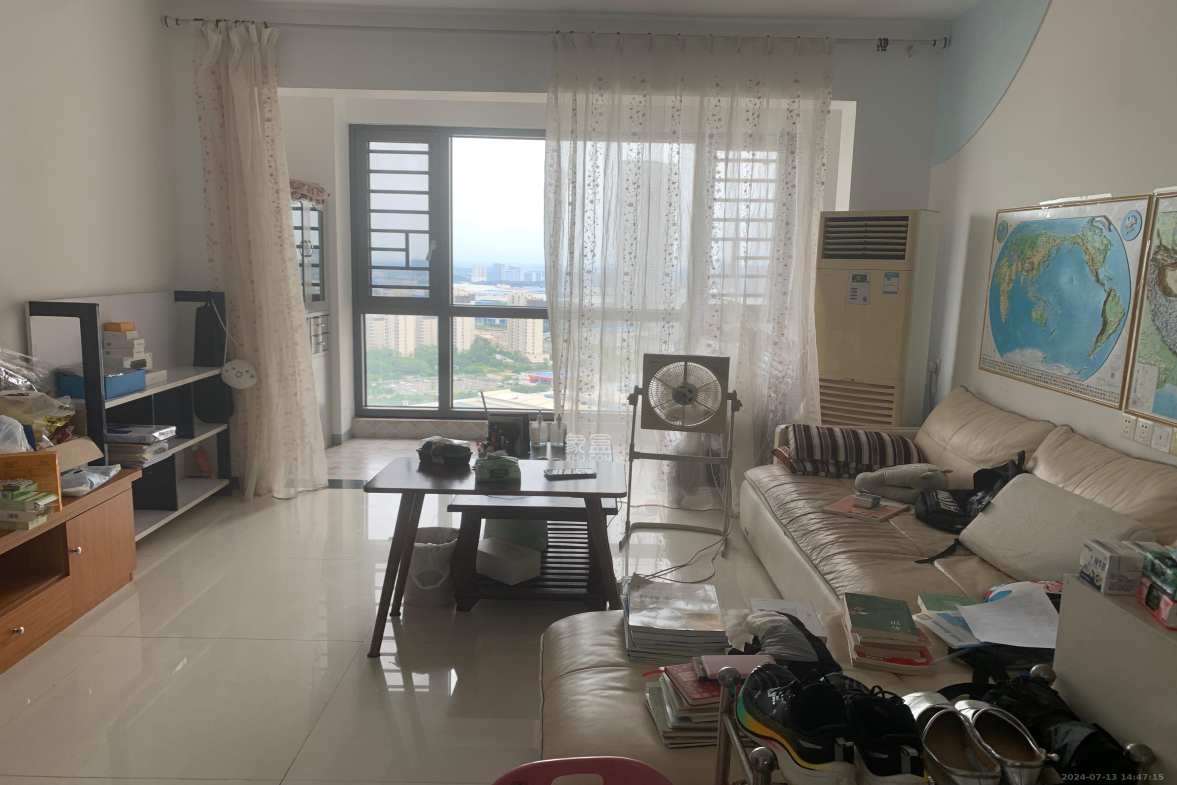 康桥长郡  3室2厅2卫    2000.0元/月室内图1