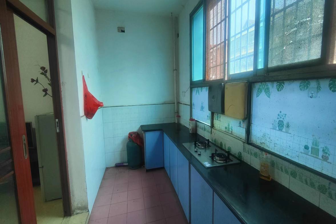 银海公寓  3室2厅1卫    58.8万室内图