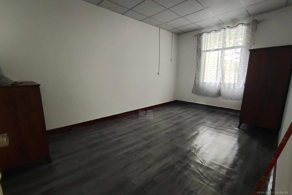 洗煤小区  3室1厅1卫   700.00元/月室内图