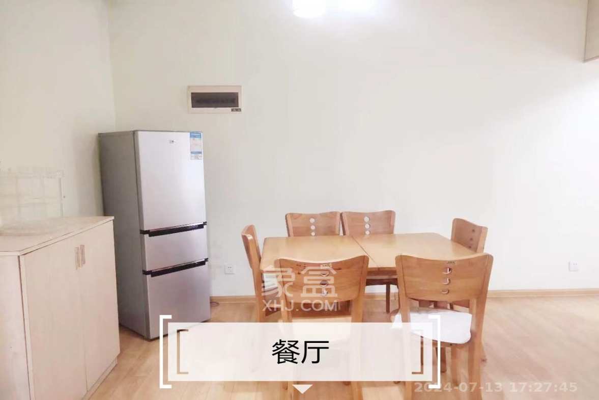 中建麓山和苑  3室2厅1卫    1700.0元/月室内图1