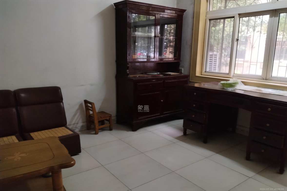 袁家岭省煤炭厅宿舍（芙蓉区省煤炭局小区）  3室2厅1卫    2500.0元/月室内图1