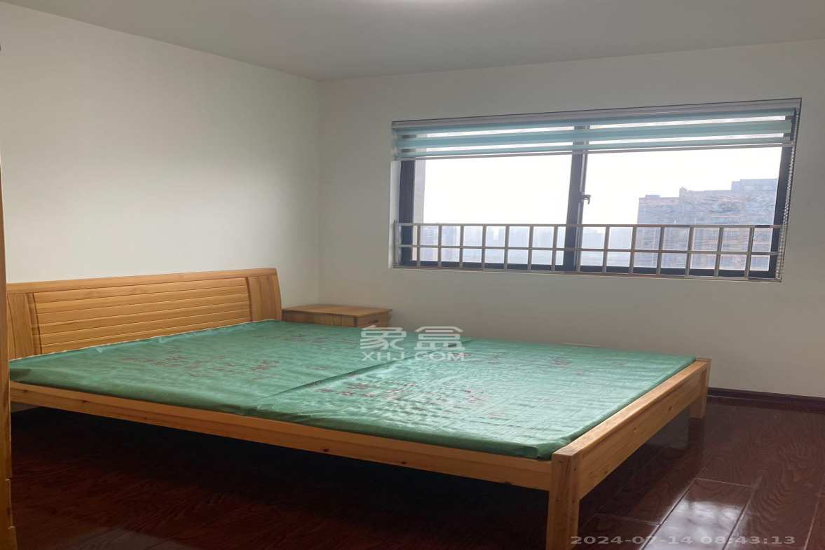 康桥长郡  4室2厅2卫   2000.00元/月室内图