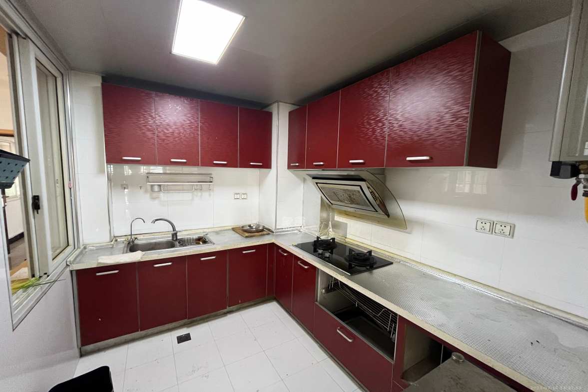 楚天馨苑 3室2厅1卫 2400.0元/月 楚天馨苑 3室2厅1卫 2400.0元/月室内图