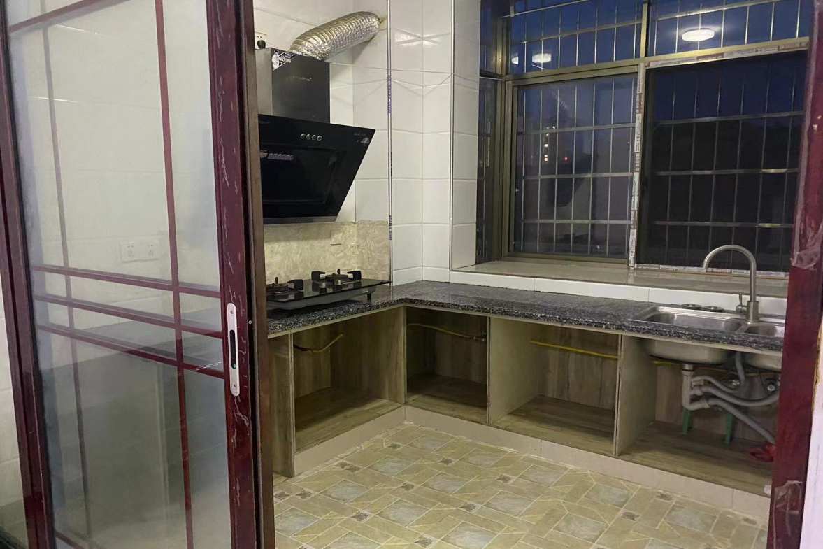 罗家小区西区  1室0厅0卫    650.0元/月室内图