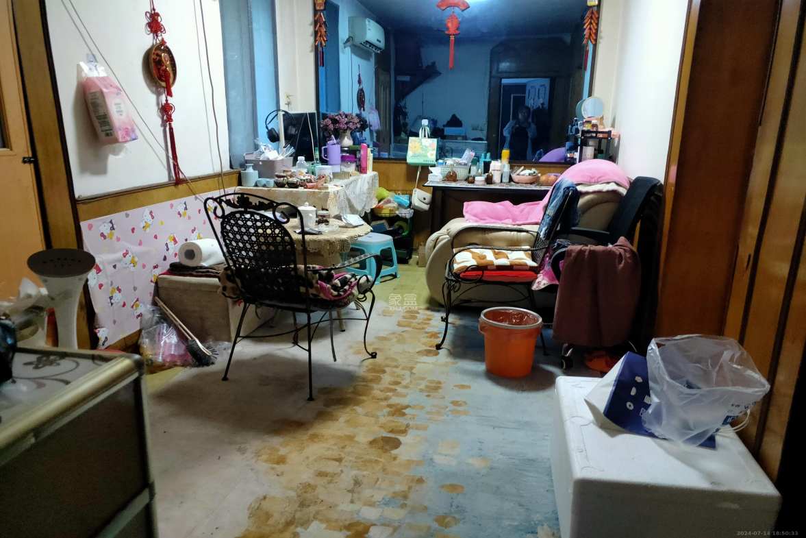 桂花二村  2室2厅1卫   1350.00元/月室内图