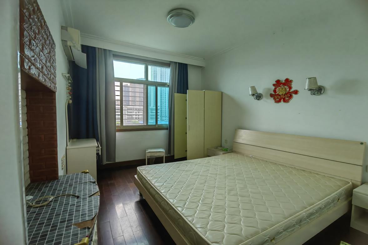 娄底工商银行家属楼 3室2厅2卫 1500.0元/月 娄底工商银行家属楼 3室2厅2卫 1500.0元/月室内图