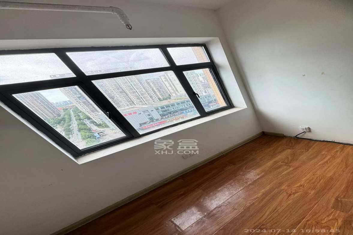 英祥春天 1室1厅1卫 3100.0元/月 英祥春天 1室1厅1卫 3100.0元/月室内图