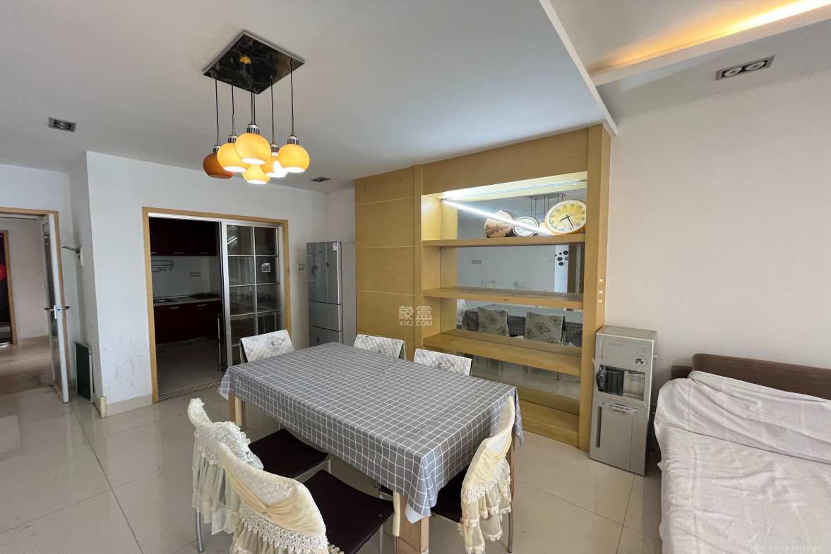 楚天馨苑 3室2厅1卫 2400.0元/月 楚天馨苑 3室2厅1卫 2400.0元/月室内图