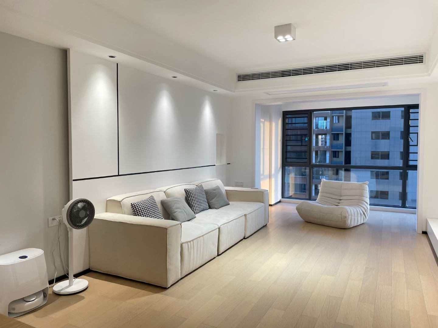 宁邦中心（二期公园里）  1室1厅1卫    85.0万