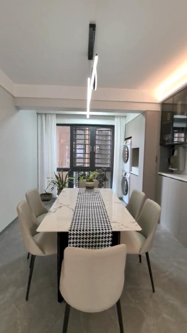 宁邦中心（二期公园里）  4室1厅1卫    110.0万客厅