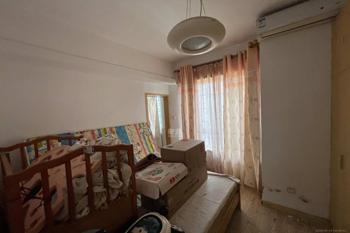 楚天馨苑 3室2厅1卫 2400.0元/月 楚天馨苑 3室2厅1卫 2400.0元/月室内图