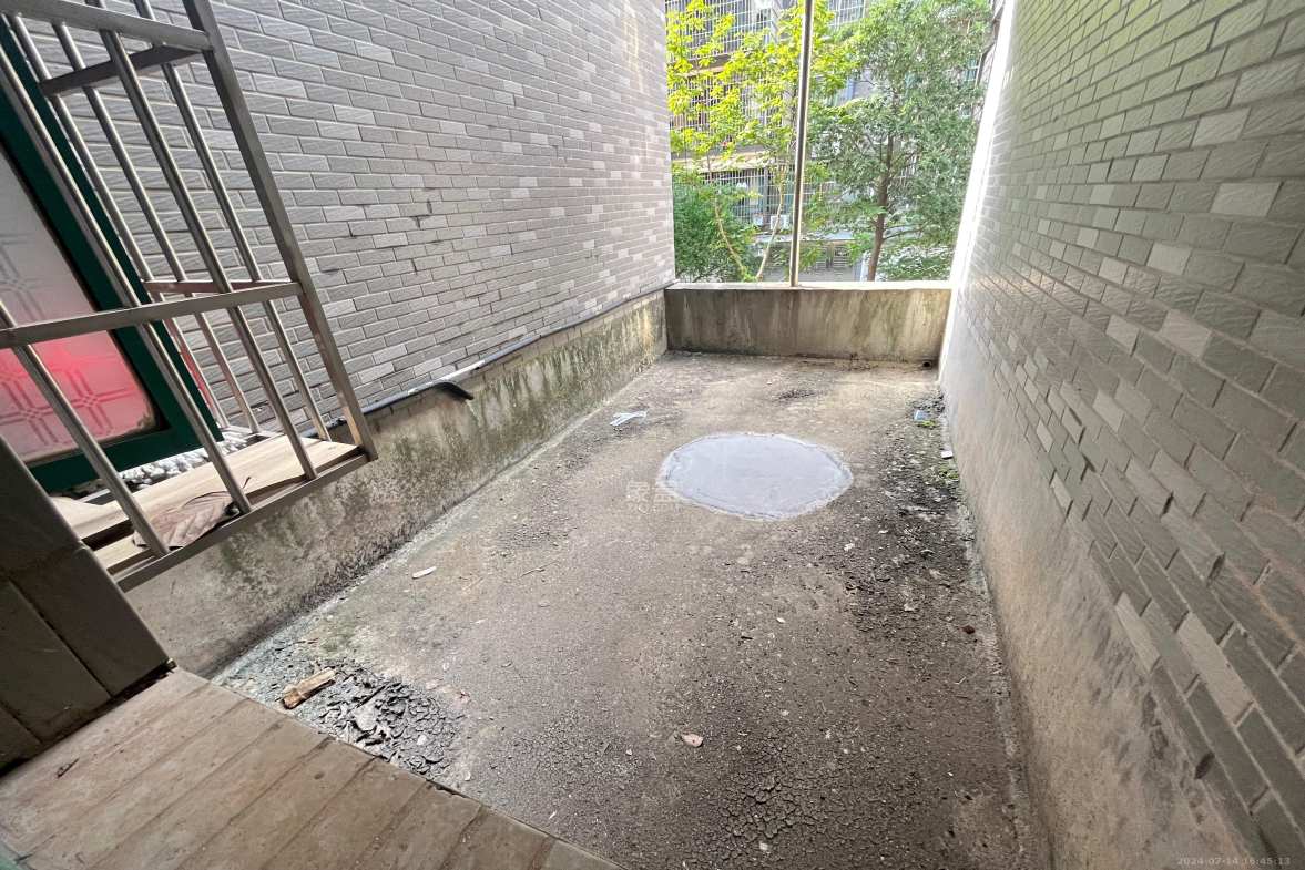 水印康桥  3室2厅2卫   46.80万室内图1