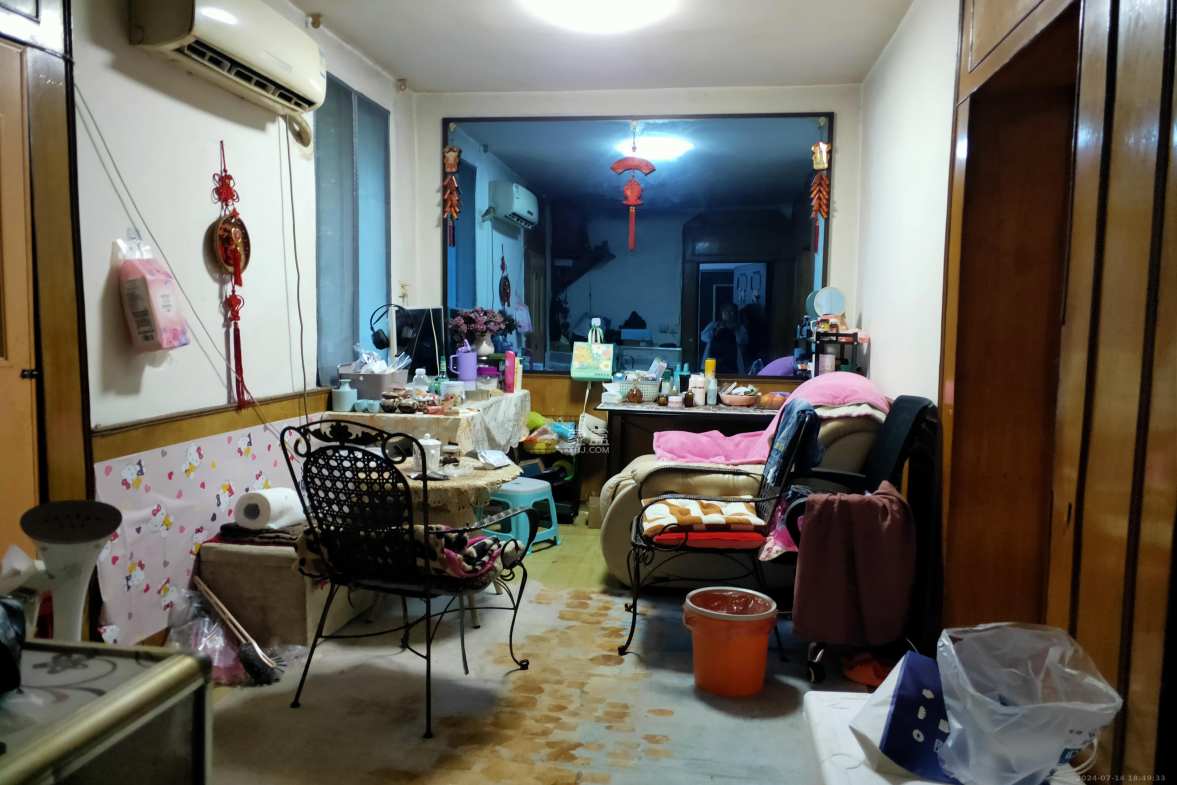 桂花二村  2室2厅1卫   1350.00元/月室内图1