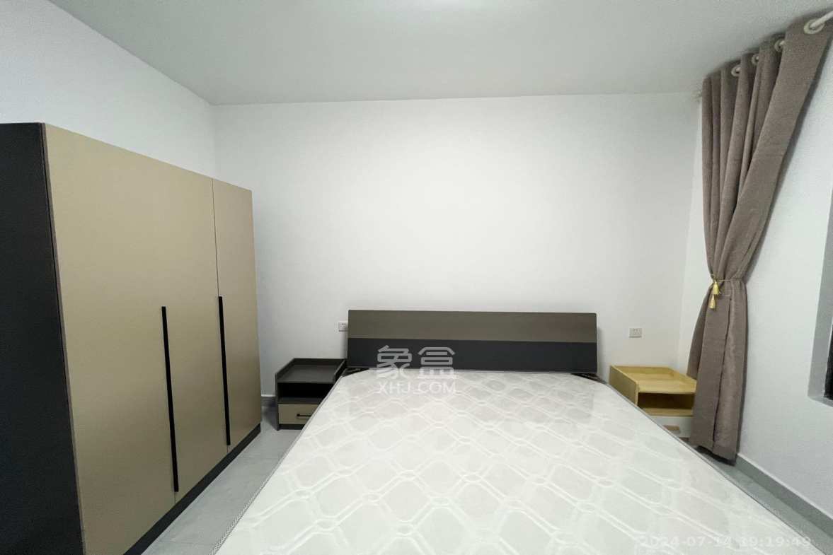 东合新苑  2室1厅1卫    2300.0元/月室内图