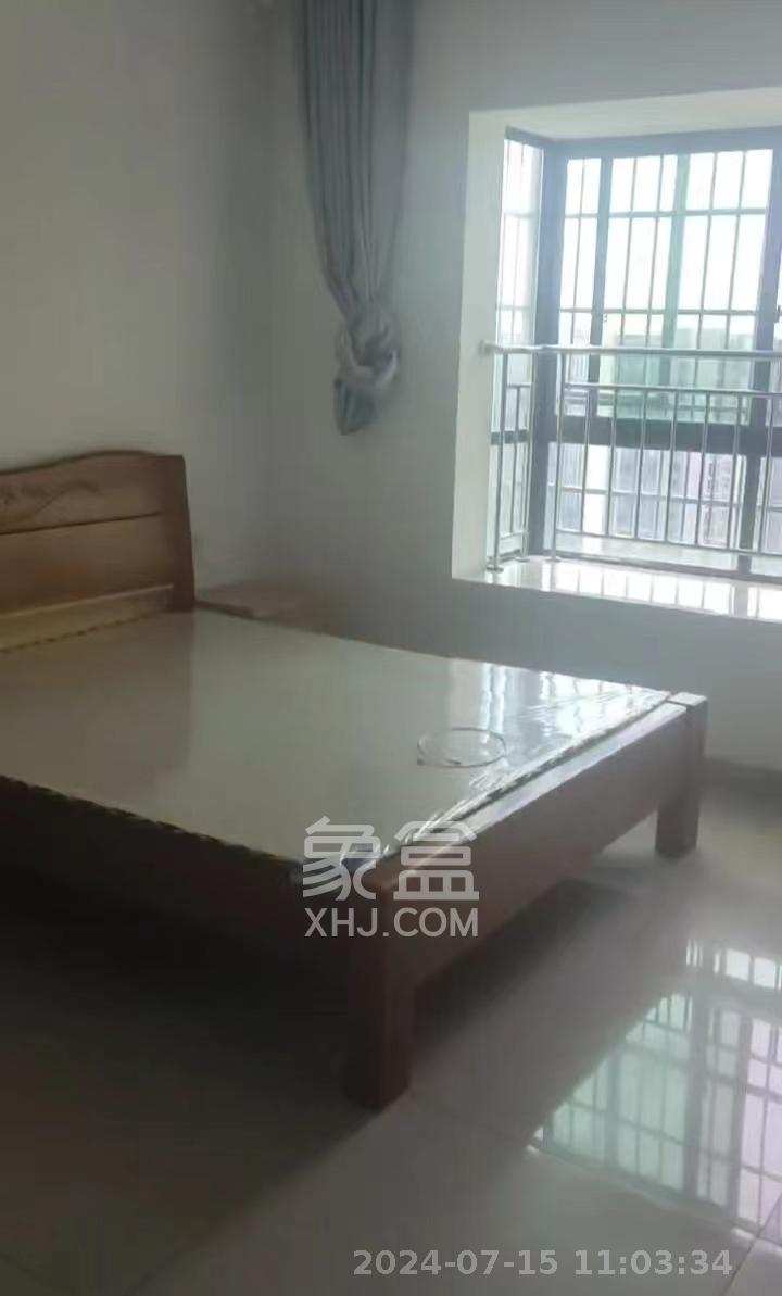 鄱阳佳郡  3室2厅2卫   2400.00元/月室内图