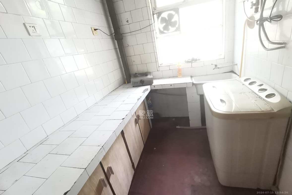 中建五局信和苑二区  2室1厅1卫   1200.00元/月室内图
