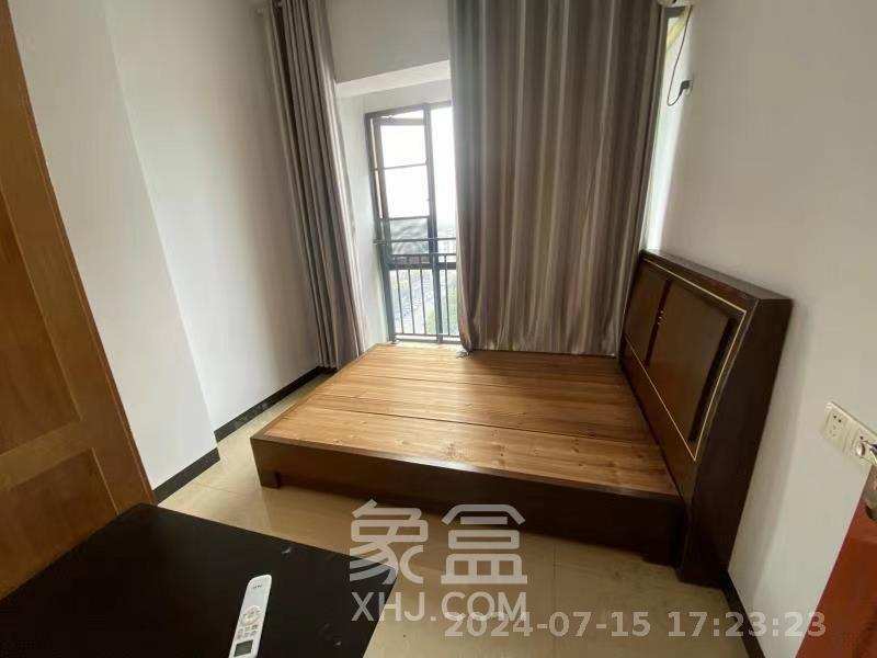 地华梅溪湖畔  1室1厅1卫    1800.0元/月户型图