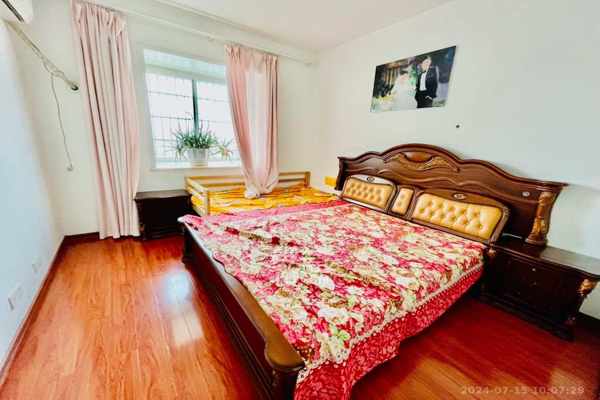 湘绣城  3室2厅2卫    1500.0元/月室内图