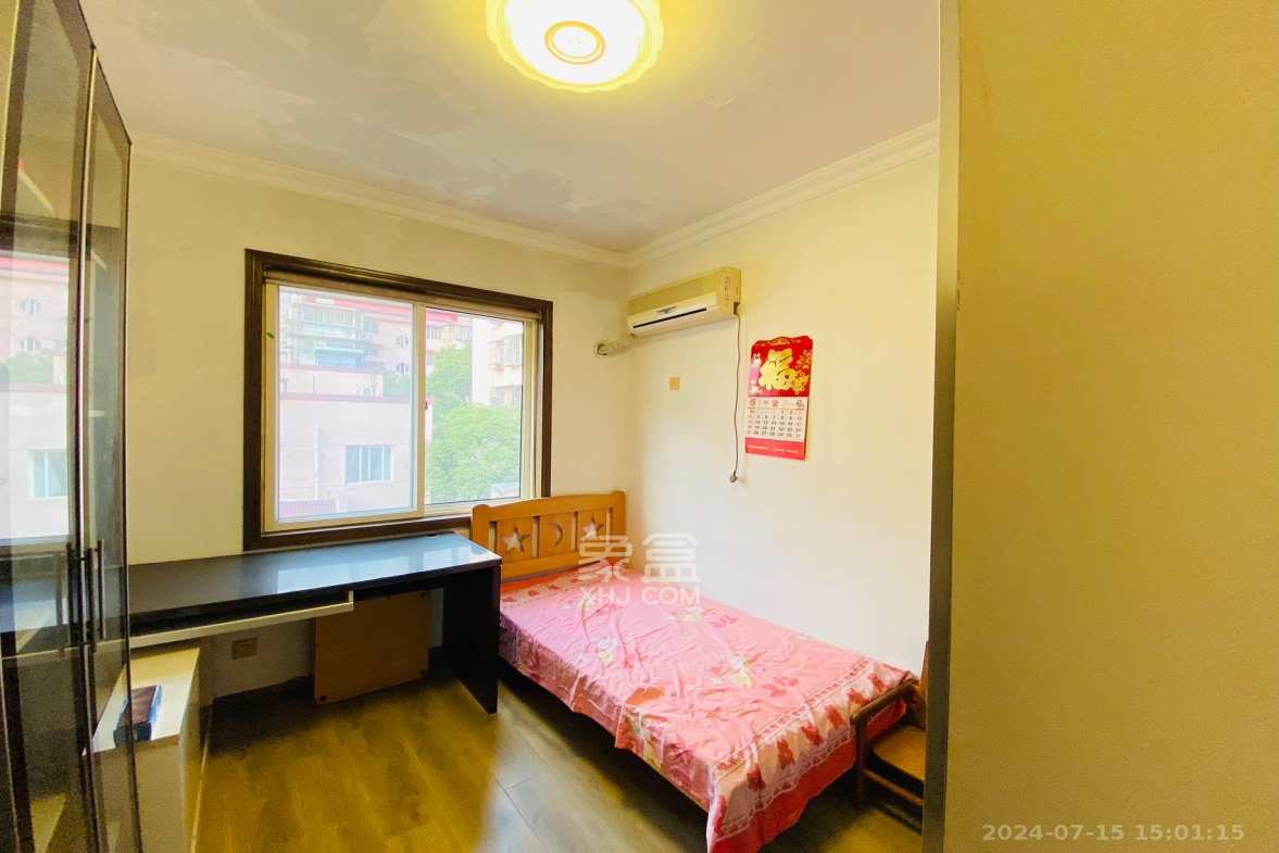 富绿新村  4室2厅2卫   2800.00元/月室内图