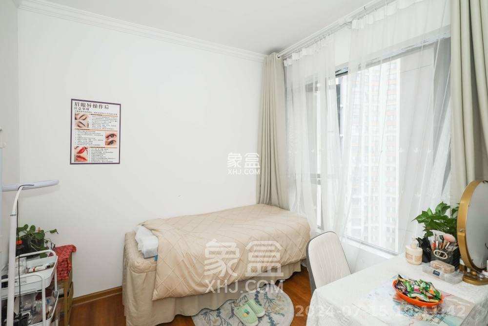 旭辉御府  3室2厅1卫   2500.00元/月室内图