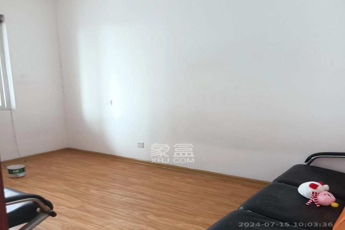 开源鑫景  5室2厅2卫    1800.0元/月室内图