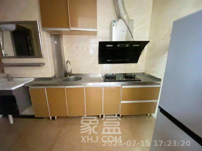 地华梅溪湖畔  1室1厅1卫    1800.0元/月户型图