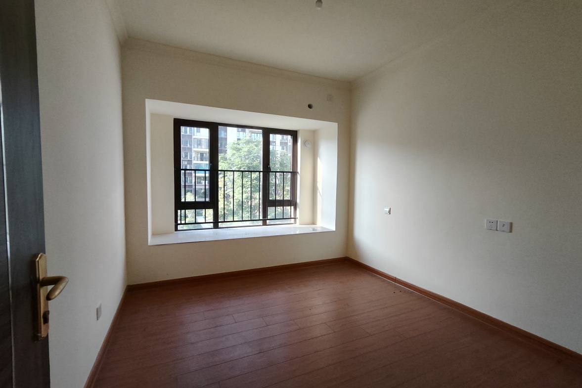 碧桂园豪园-二期  3室2厅2卫    1200.0元/月室内图