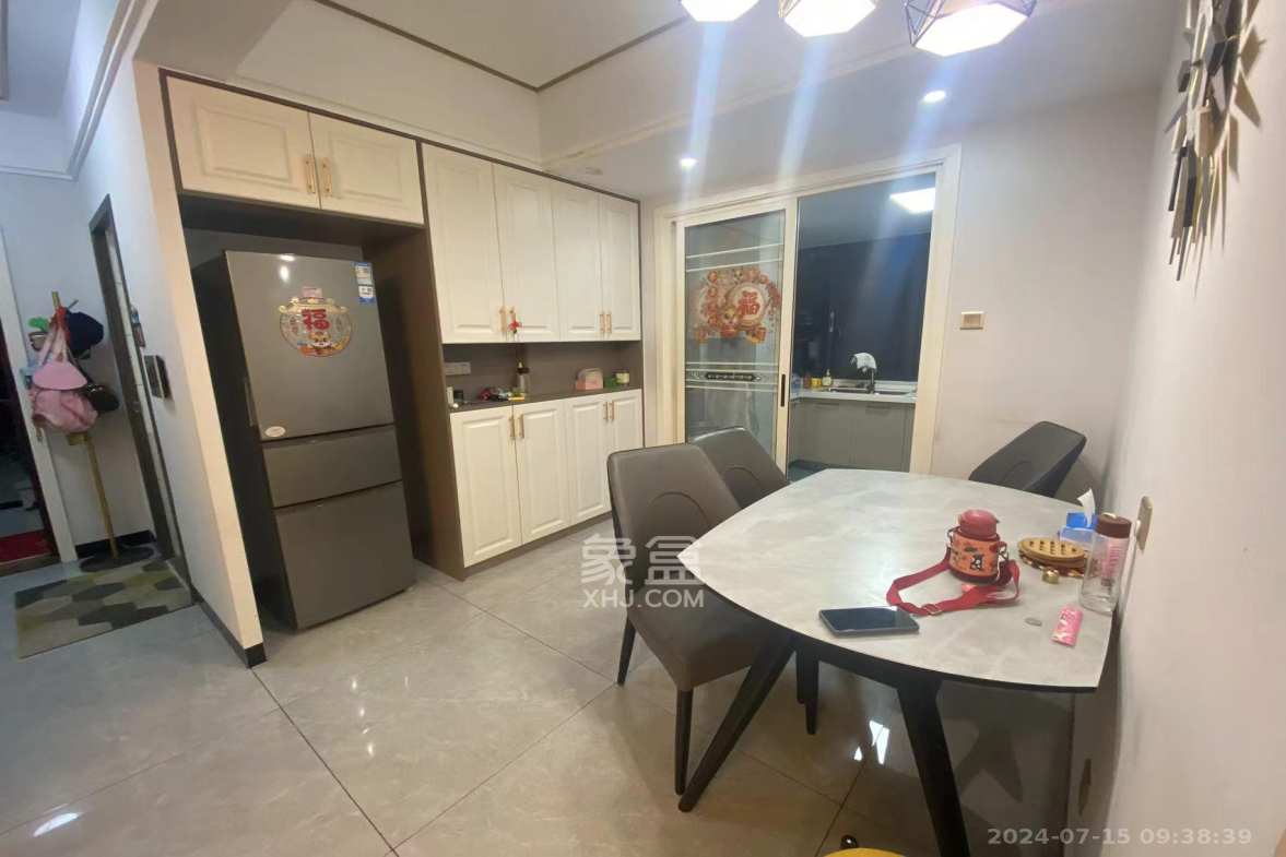 澳海澜庭 3室2厅2卫 2500.0元/月 澳海澜庭 3室2厅2卫 2500.0元/月室内图