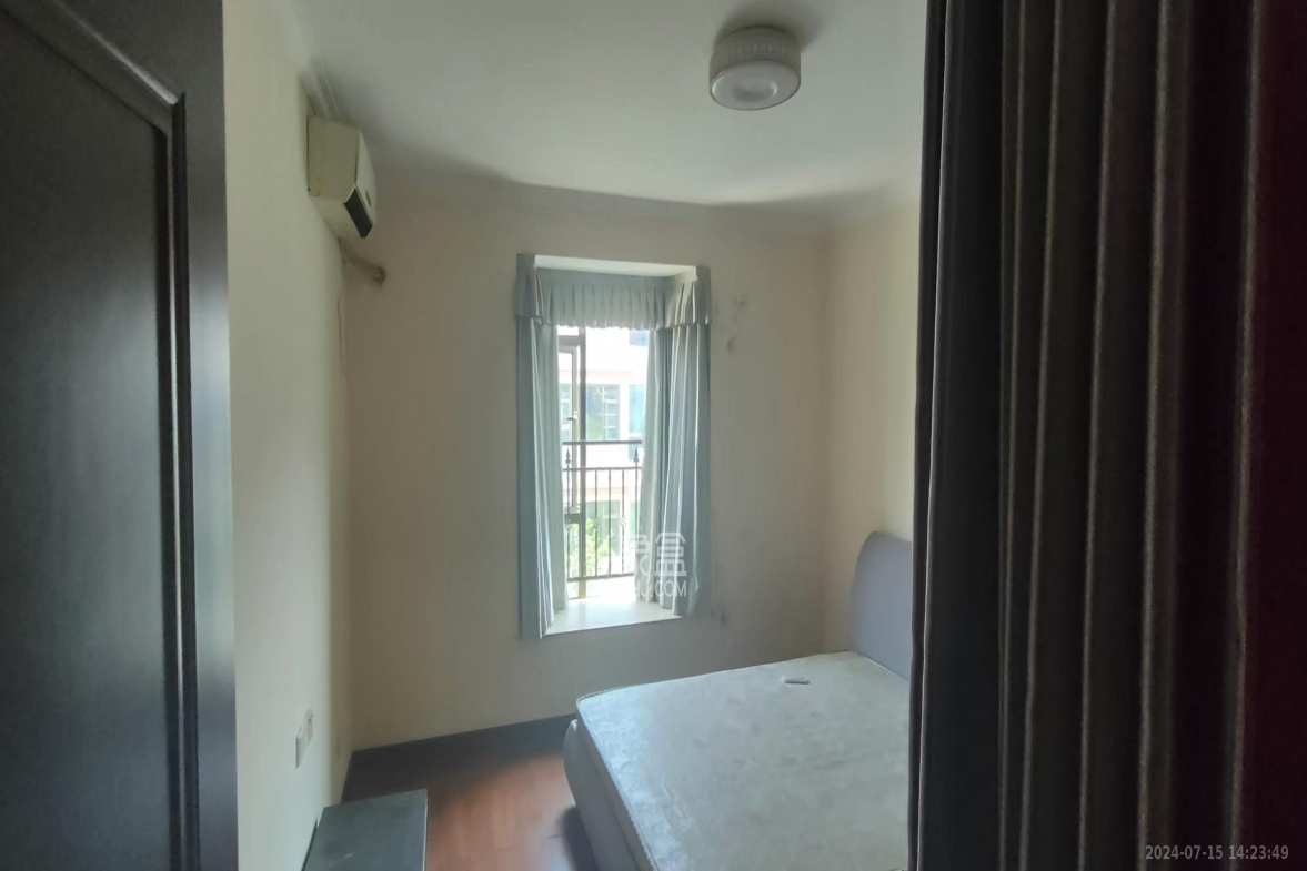 江山帝景雅典  3室2厅2卫    2400.0元/月室内图