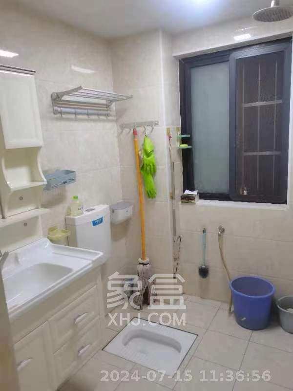 中悦领秀城  2室2厅1卫   1500.00元/月室内图