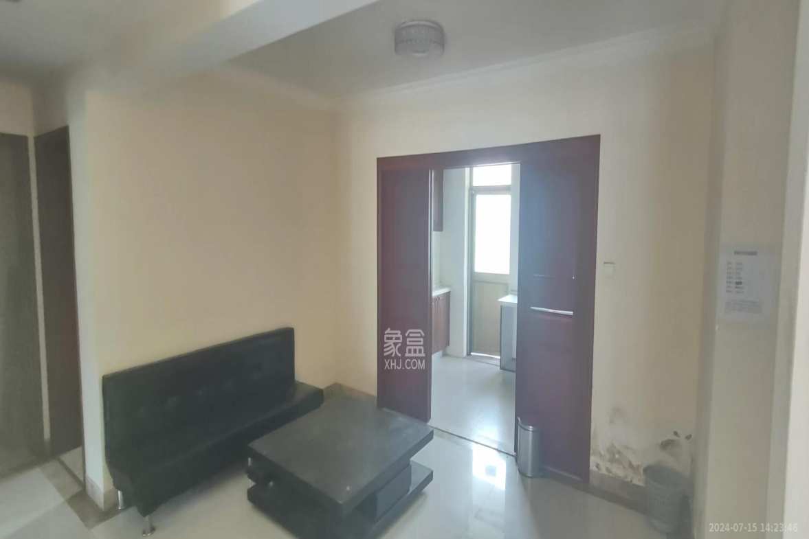 江山帝景雅典  3室2厅2卫    2400.0元/月室内图