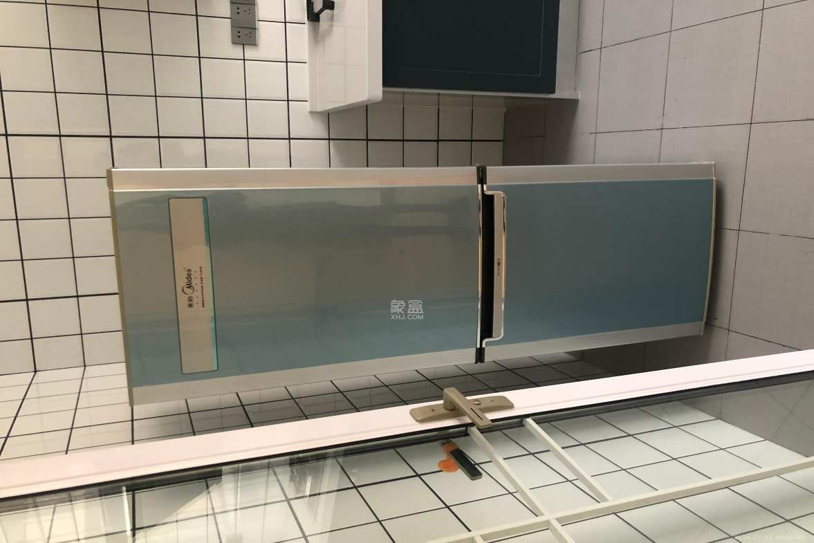 同升湖白竹水乡  3室2厅2卫   2600.00元/月室内图