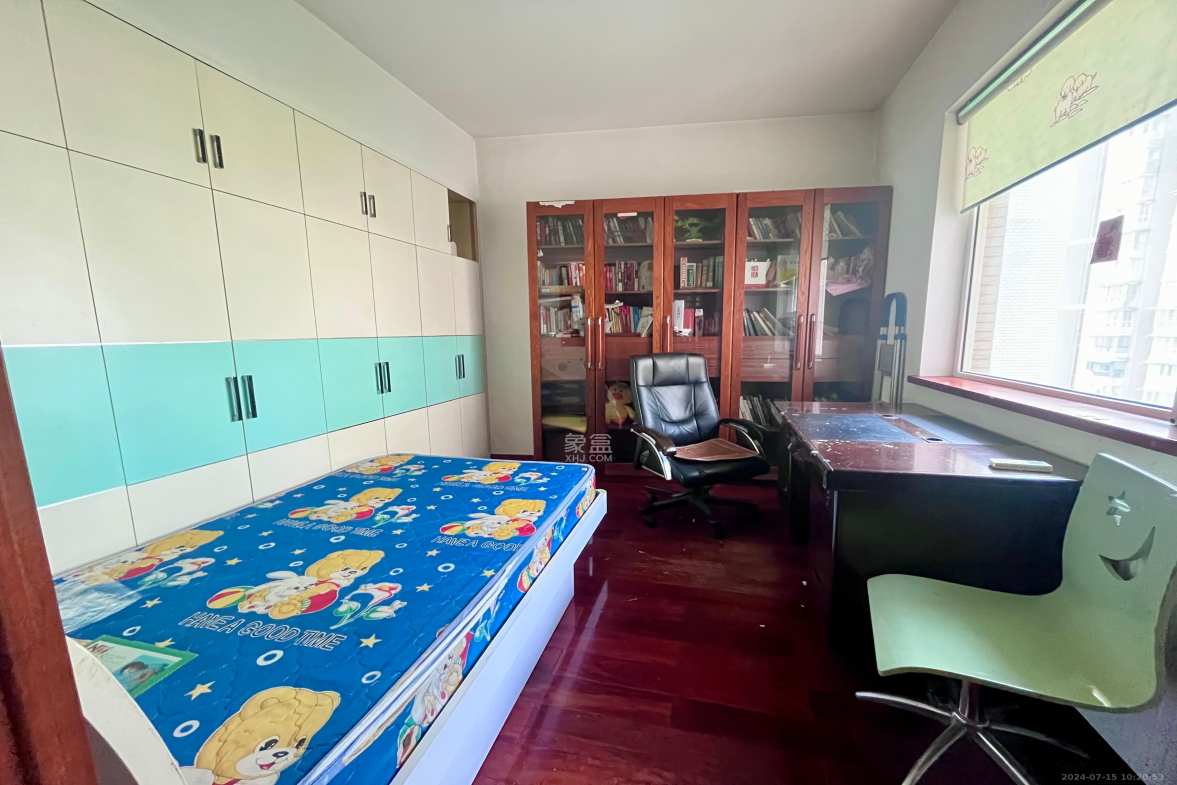 左岸春天  4室2厅2卫    3800.0元/月室内图