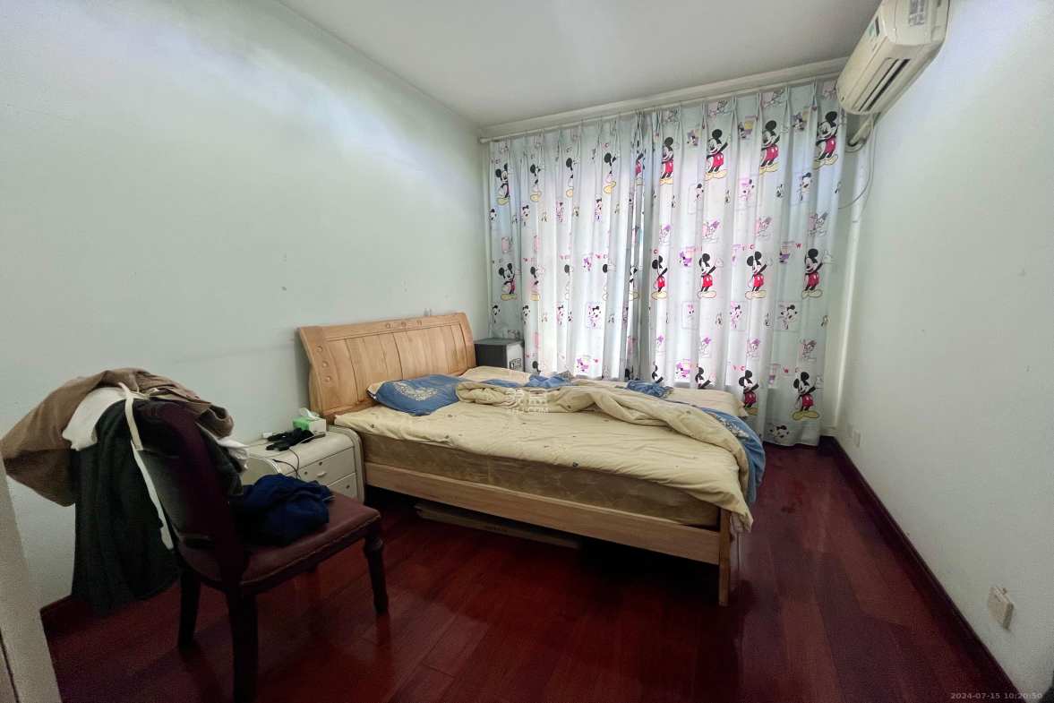 左岸春天  4室2厅2卫    3800.0元/月室内图