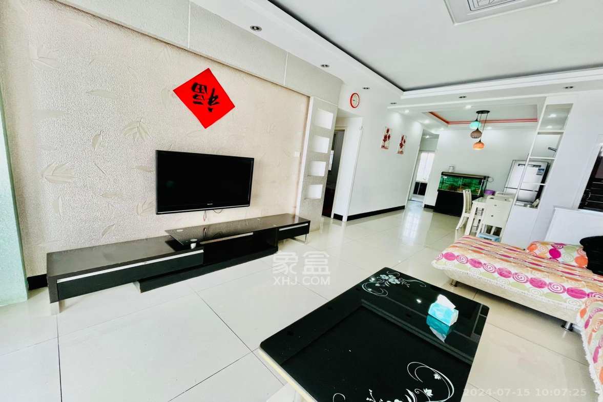 湘绣城  3室2厅2卫    1500.0元/月室内图