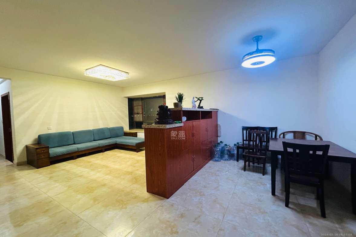 碧桂园威尼斯城  3室2厅2卫    2300.0元/月 碧桂园威尼斯城  3室2厅2卫    2300.0元/月室内图