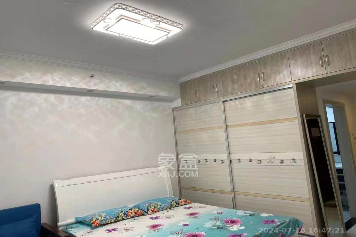 鸥波港湾  1室1厅1卫    2100.0元/月室内图