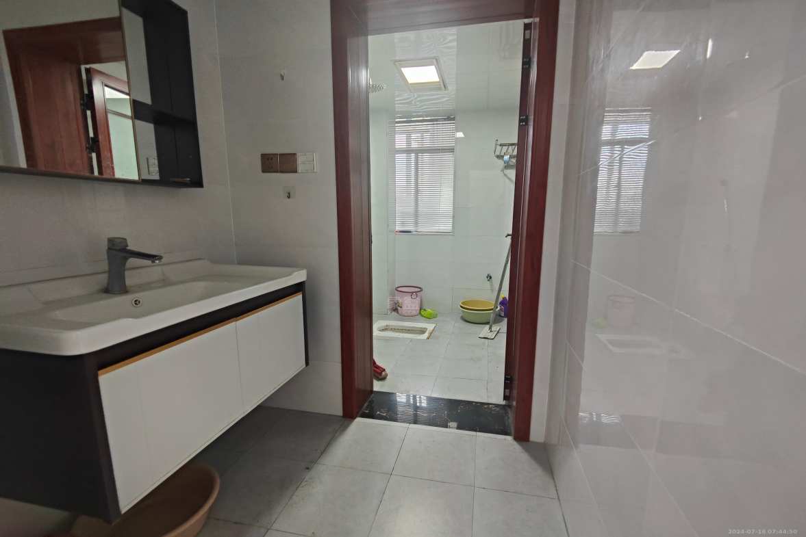 湘银二期世纪花园 1室0厅0卫 3000.0元/月 湘银二期世纪花园 1室0厅0卫 3000.0元/月室内图