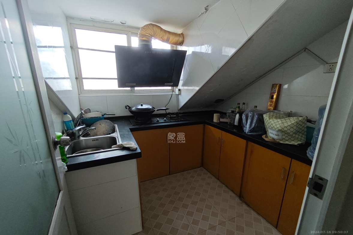 鄱阳小区  2室1厅1卫   1100.00元/月室内图1