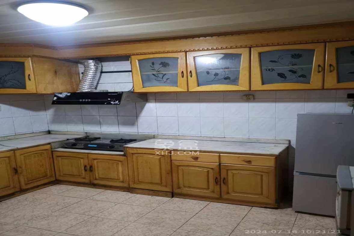 湖南第六工程有限公司机关小区（六公司机关大院）  4室2厅2卫    3200.0元/月室内图