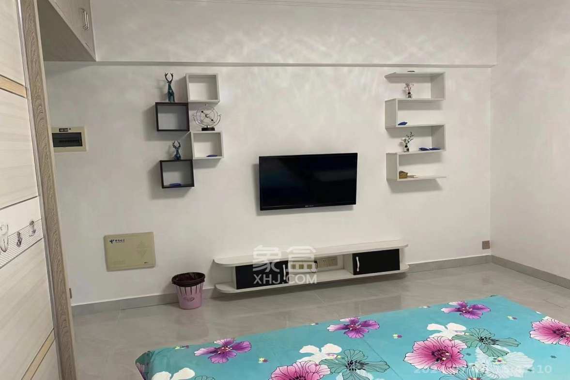 鸥波港湾  1室1厅1卫    2100.0元/月室内图1