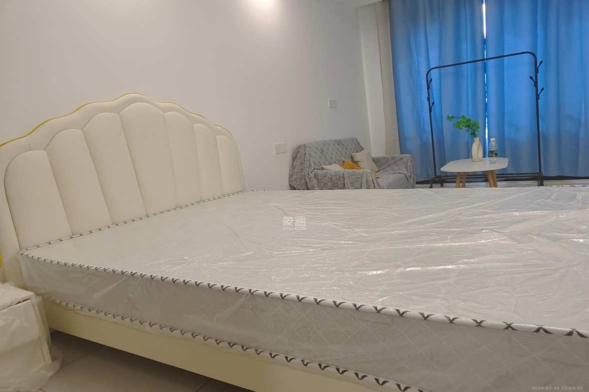中海珑悦府  1室0厅0卫    1400.0元/月室内图