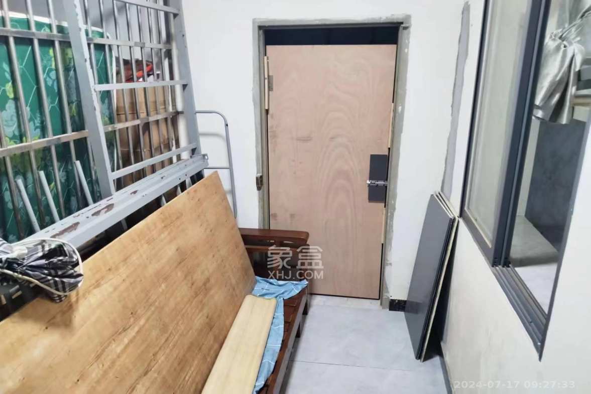 东文庙坪  1室1厅1卫   2200.00元/月室内图