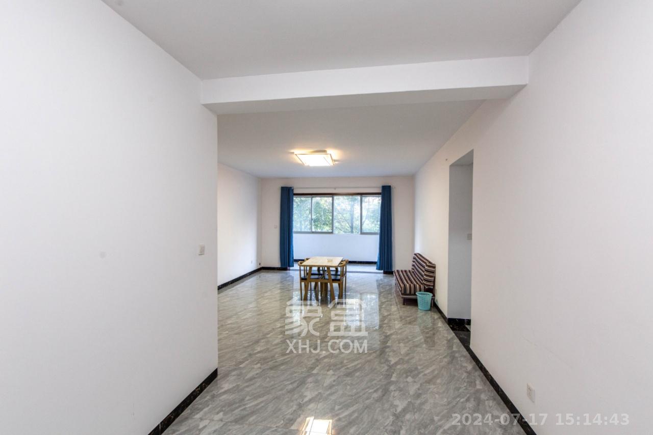 白沙湾嘉园  4室1厅1卫   3000.00元/月