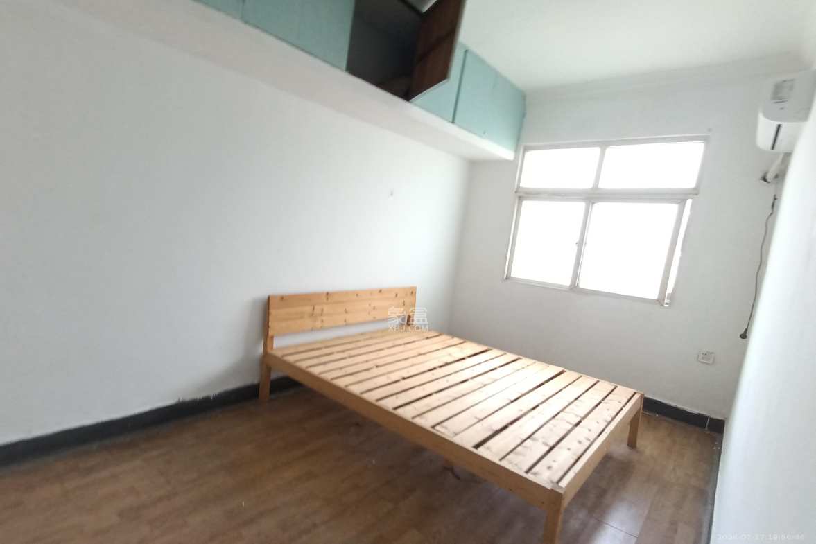 湖南省图书馆单位宿舍  3室1厅1卫   2200.00元/月室内图
