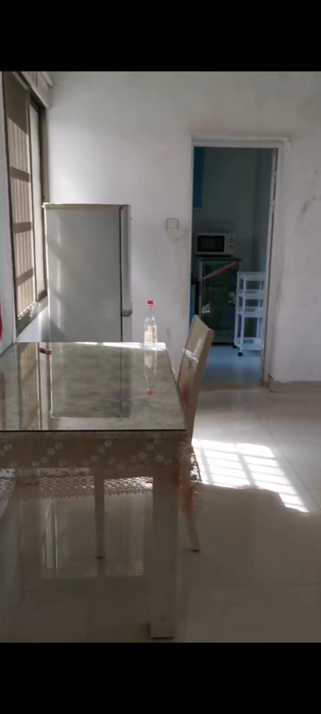 东方豪苑 3室2厅2卫 1500.0元/月 东方豪苑 3室2厅2卫 1500.0元/月室内图